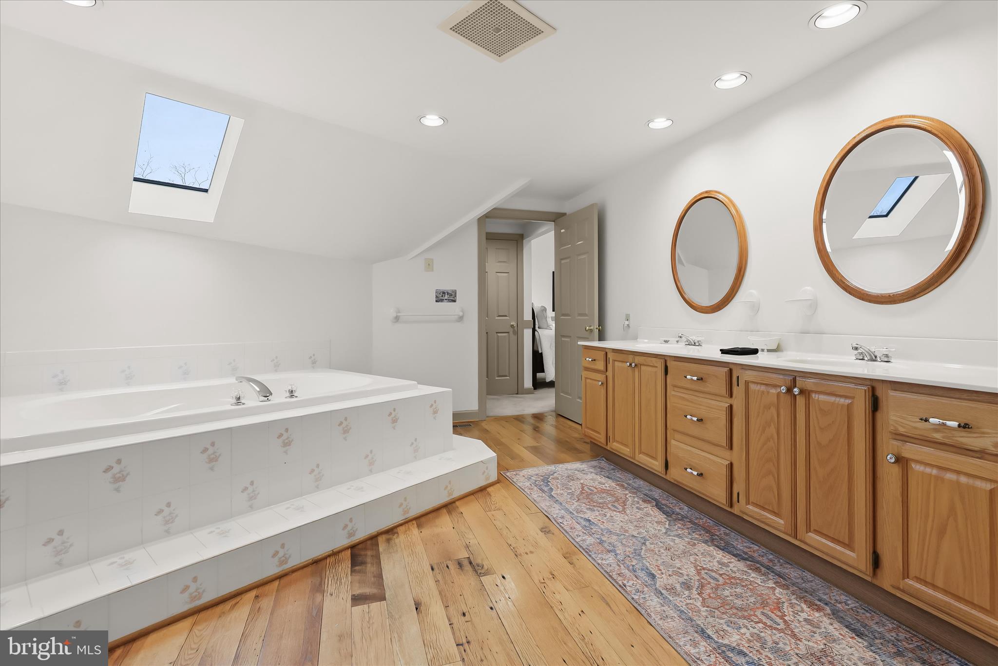 1302 Random Ridge Road Westminster, MD 21157 - Photo 116 of 145 Soaking Tub - 3rd WIC