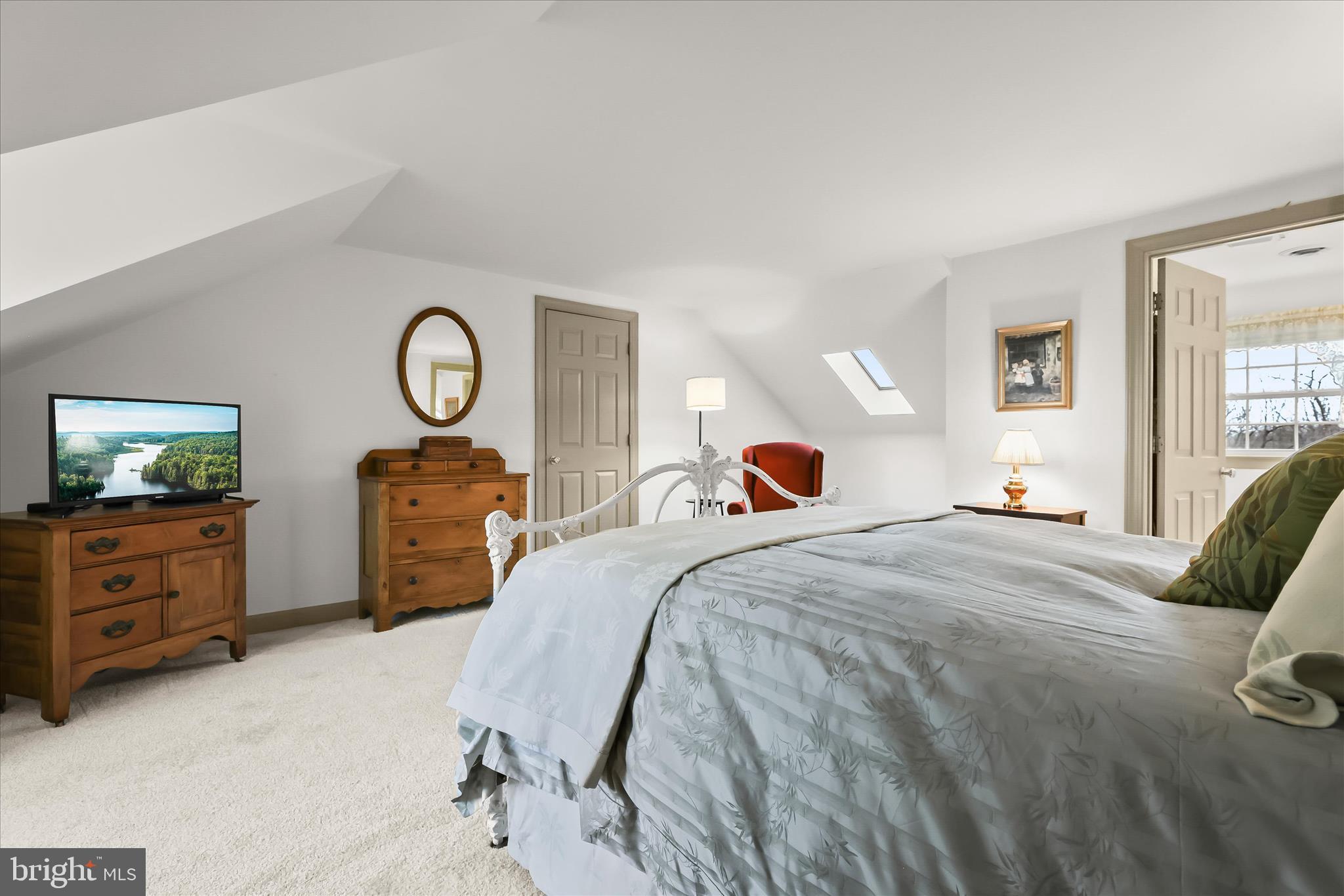 1302 Random Ridge Road Westminster, MD 21157 - Photo 45 of 145 En-Suite Bedroom 2 - WIC