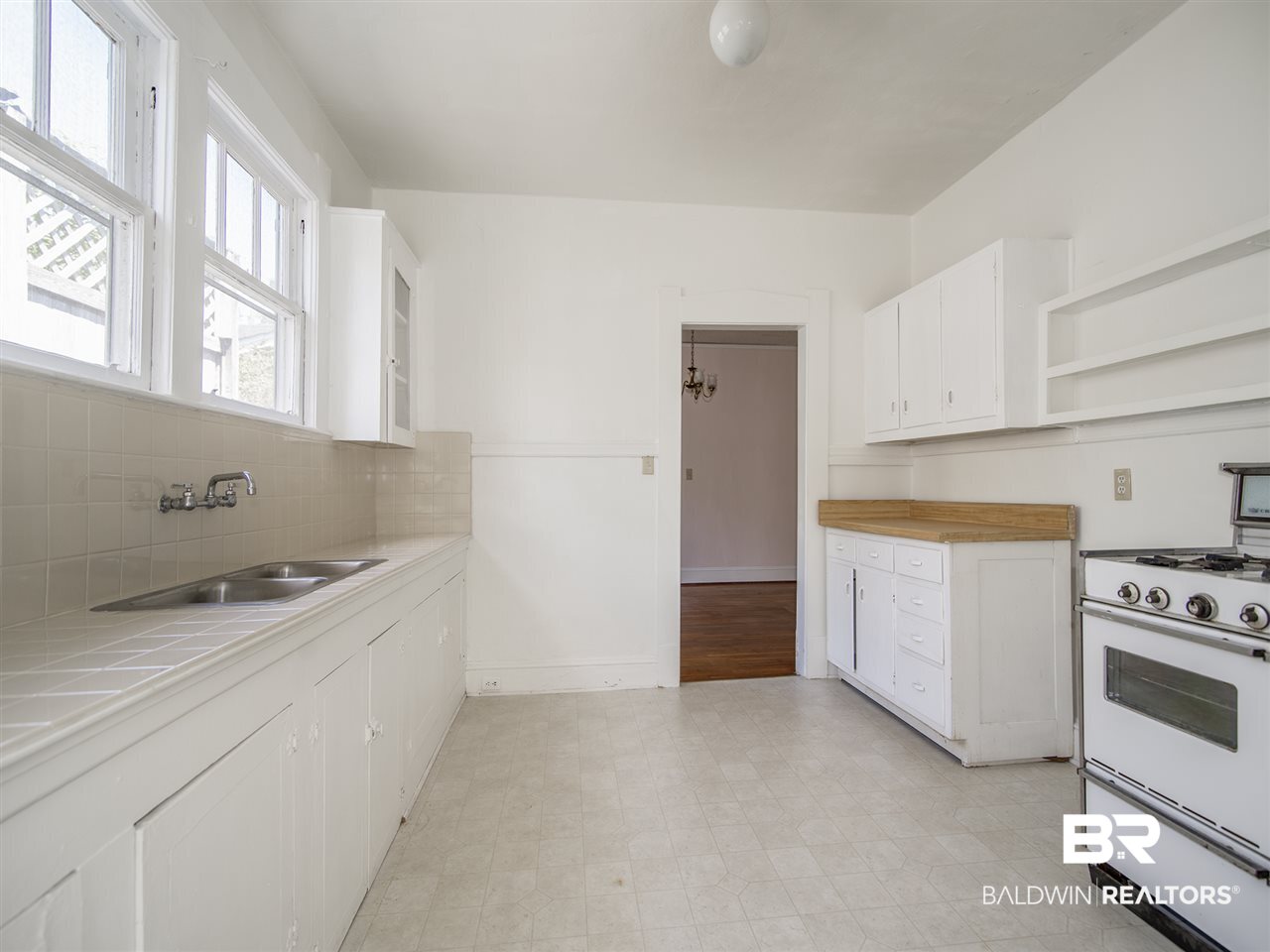102 Crenshaw Street Mobile, AL 36606 - Photo 7 of 18