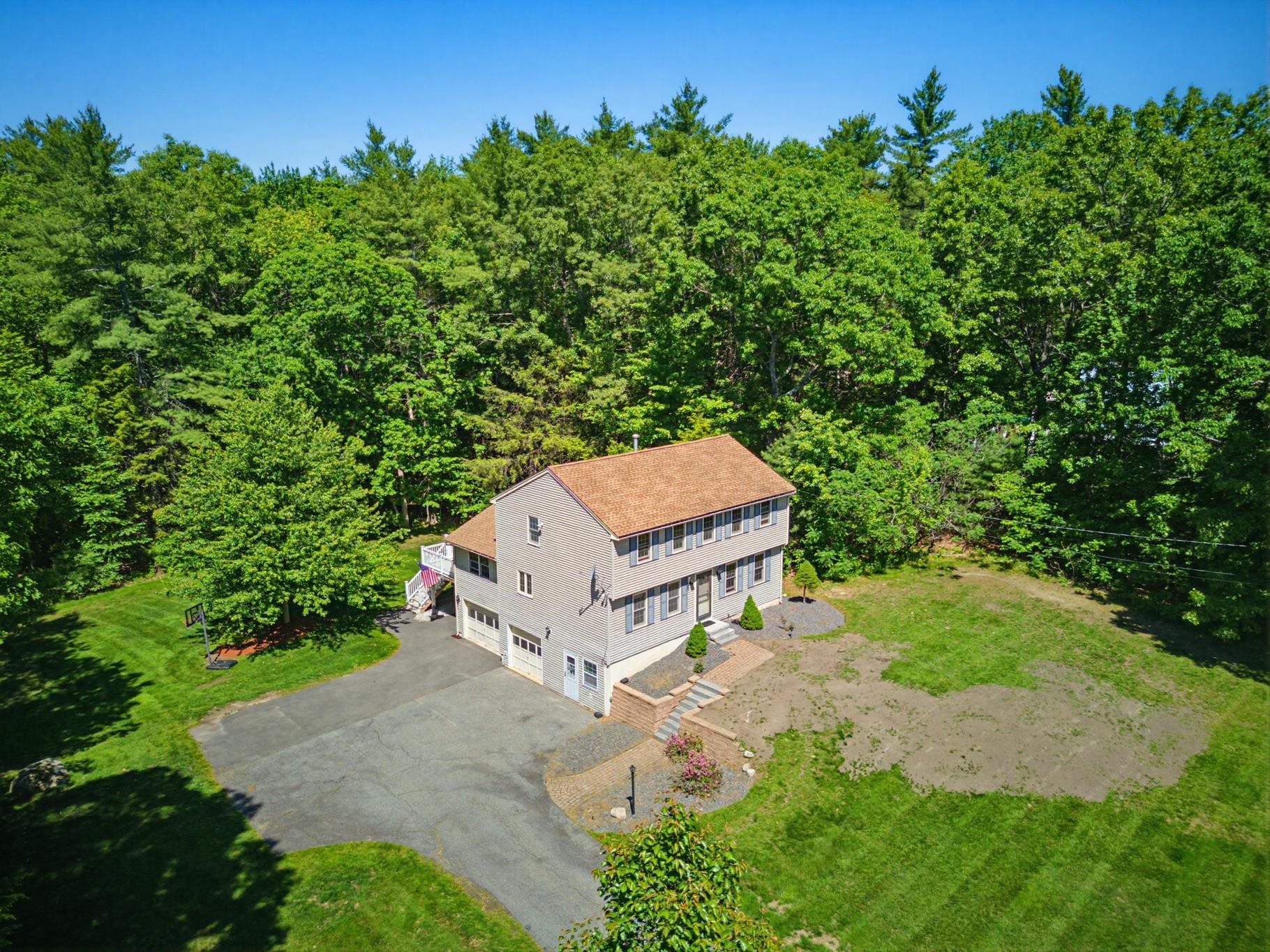55 Kristin Drive Derry, NH 03038 - Photo 41 of 44