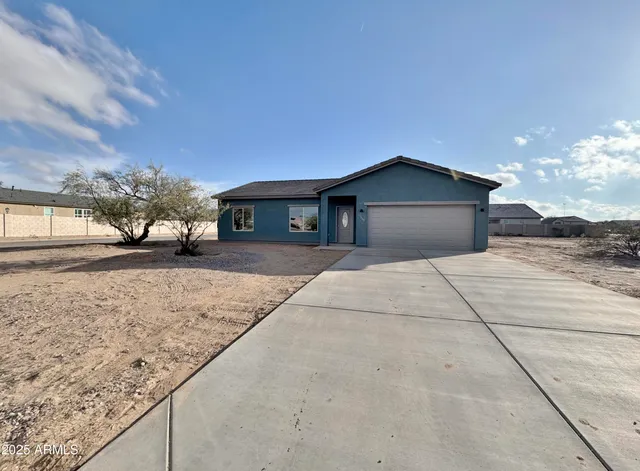 $259,900 | 11069 Laguna Drive, Arizona City, AZ 85123