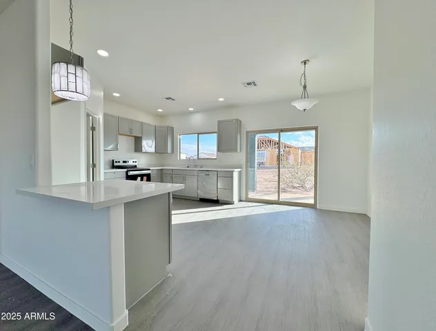 $259,900 | 11069 Laguna Drive, Arizona City, AZ 85123