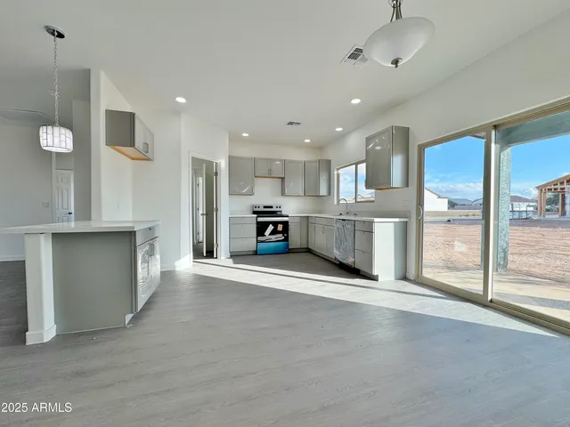 $259,900 | 11069 Laguna Drive, Arizona City, AZ 85123