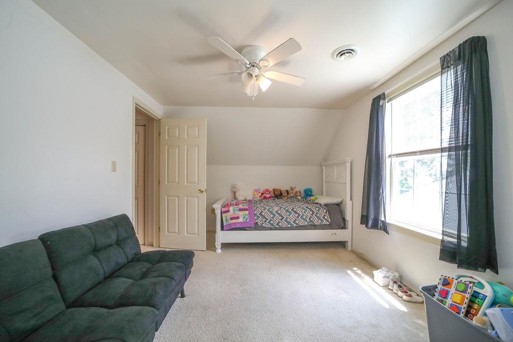79 Cattle Scales Road Waynesboro, VA 22980 - Photo 26 of 39 a living room with furniture and a chandelier