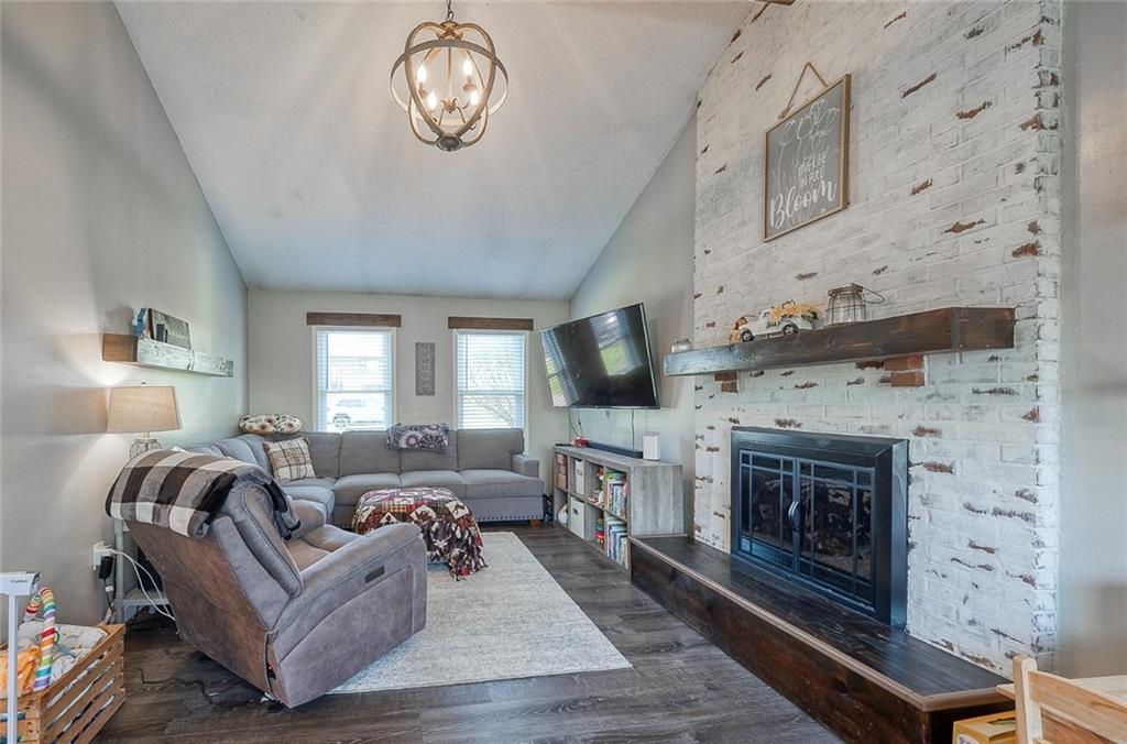 114 Cedar Ridge Drive Monaca, PA 15061 - Photo 8 of 29 Gallery Image 8