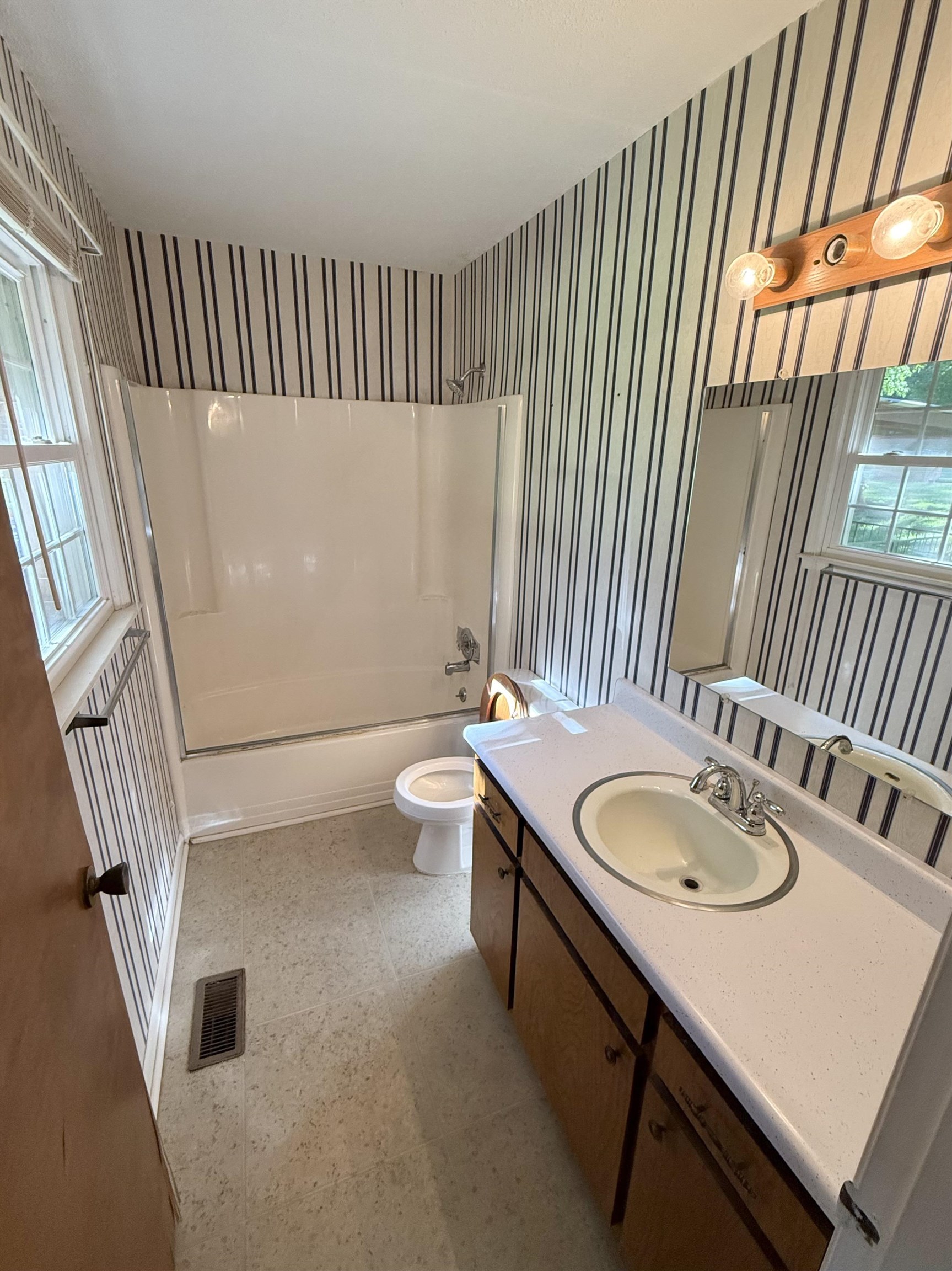 631 River Oak Circle Inman, SC 29349 - Photo 13 of 23 Gallery Image 13