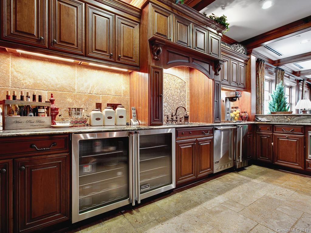 2823 Providence Road, Unit 142 Charlotte, NC 28211 - Photo 26 of 30