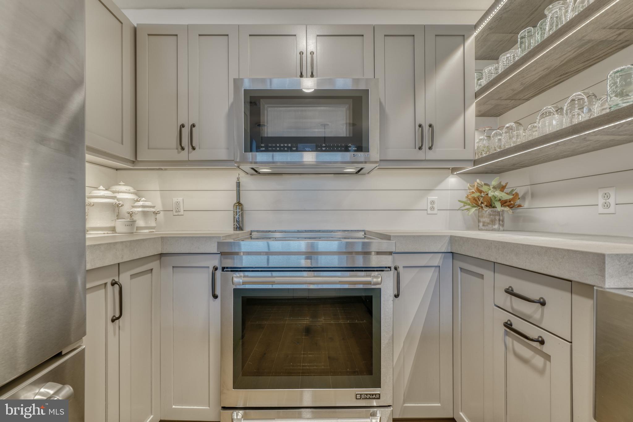 1200 Steuart Street, Unit 413 Baltimore, MD 21230 - Photo 12 of 65 New Black Hardware