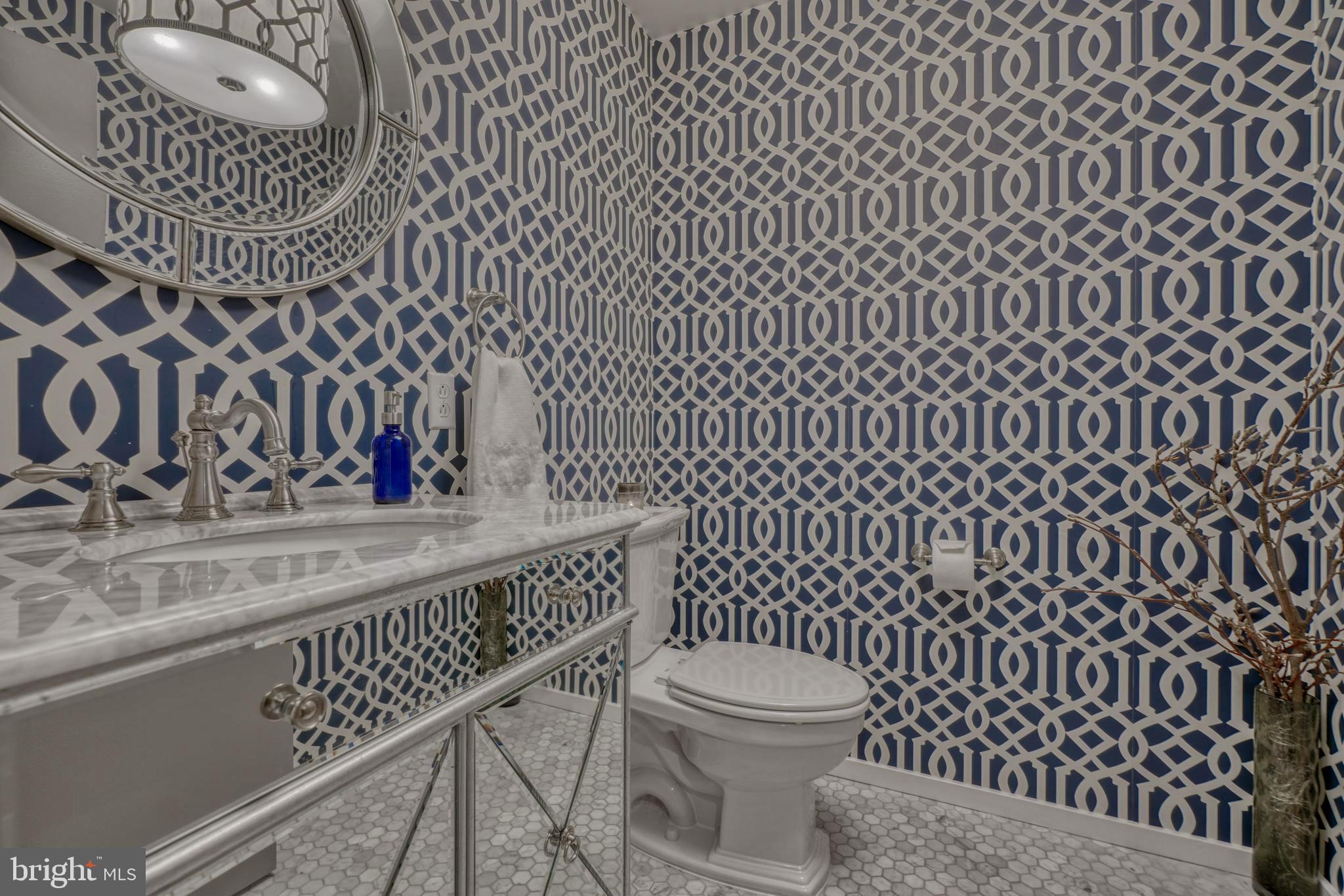 1200 Steuart Street, Unit 413 Baltimore, MD 21230 - Photo 29 of 65 Mirrored Vanity Powder Room