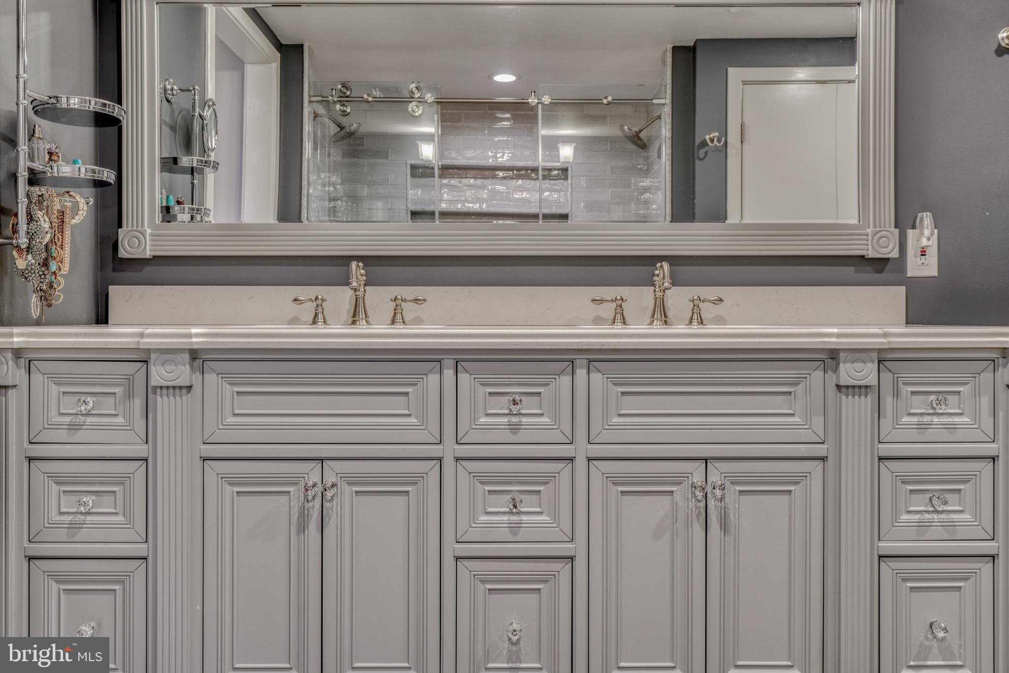 1200 Steuart Street, Unit 413 Baltimore, MD 21230 - Photo 49 of 65 Double Vanity