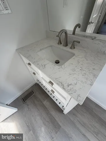 a close view of sink