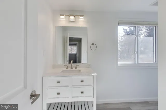 $3,500 | 18948 Quail Valley Boulevard, Gaithersburg, MD 20879