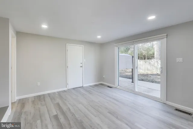 $3,500 | 18948 Quail Valley Boulevard, Gaithersburg, MD 20879