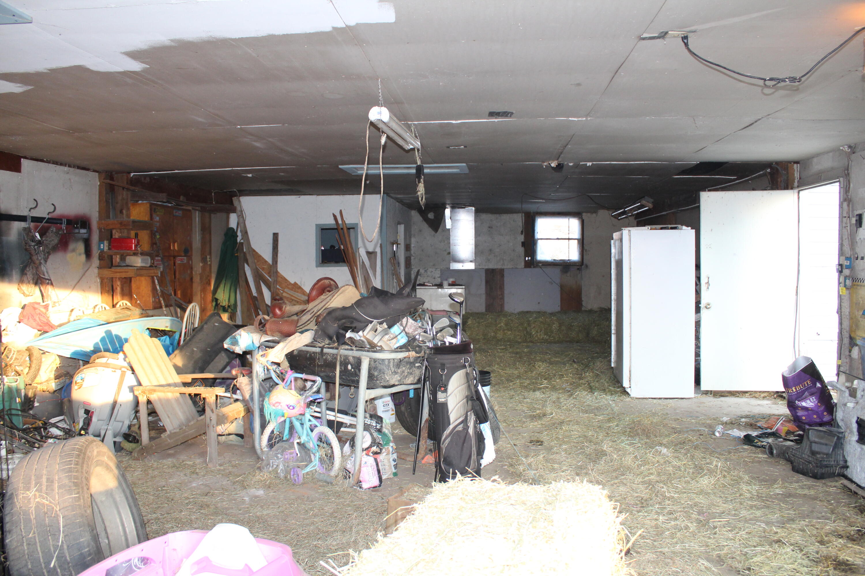 9401 Sand Road Bellevue, MI 49021 - Photo 3 of 18 Inside polebarn