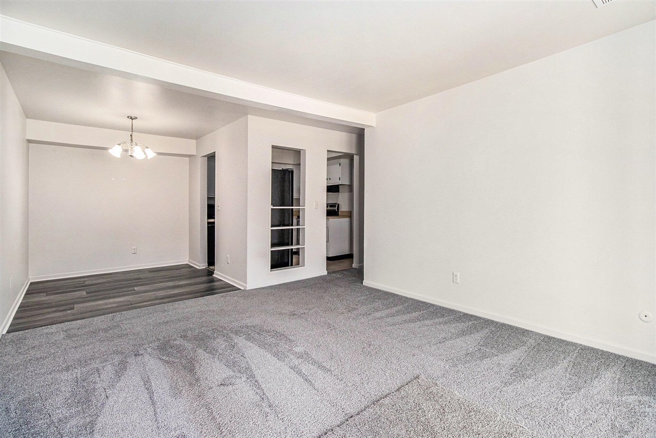 742 West Kilgore Road, Unit 108 Kalamazoo, MI 49008 - Photo 26 of 28