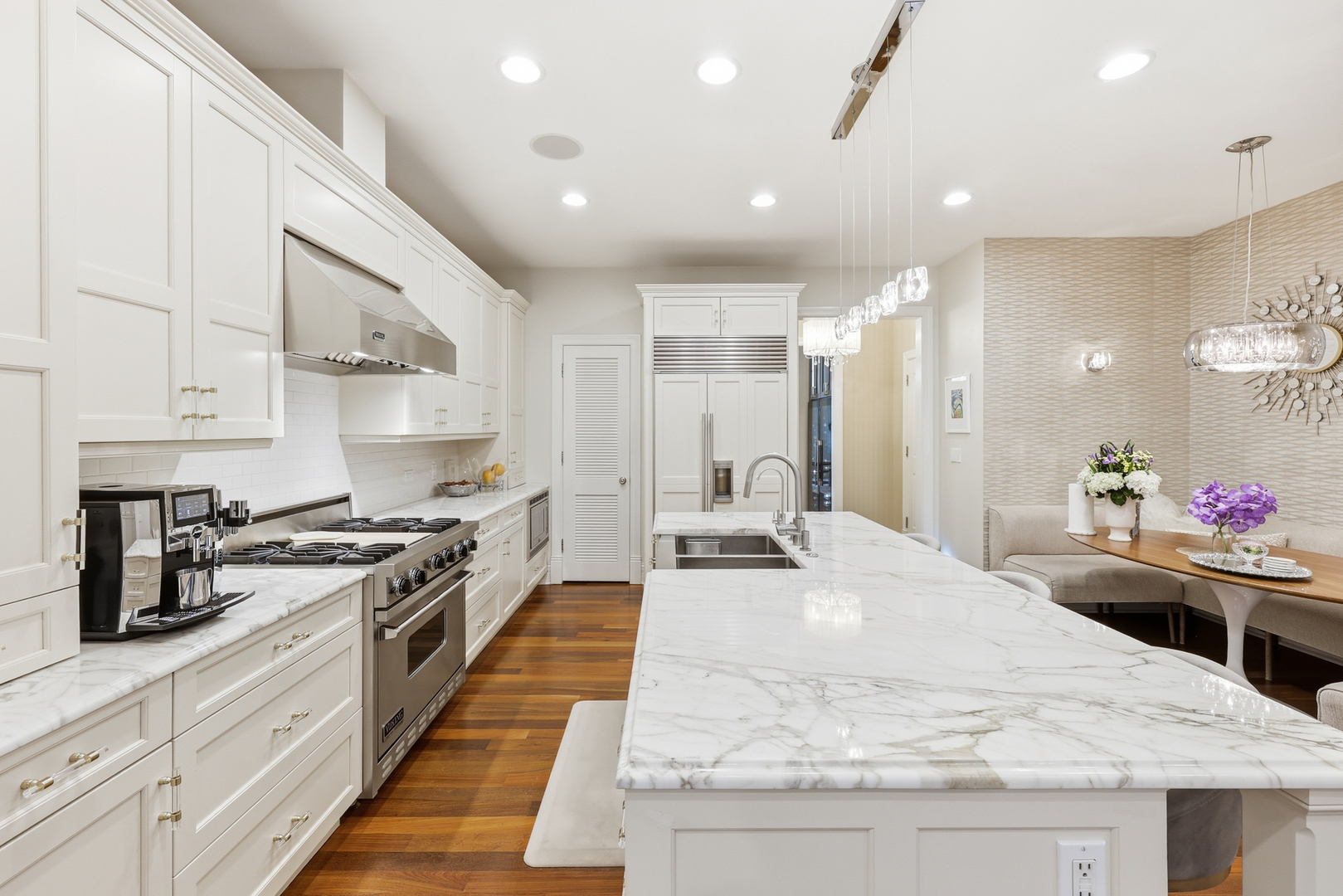 22 East Division Street, Unit 1 Chicago, IL 60610 - Photo 39 of 60