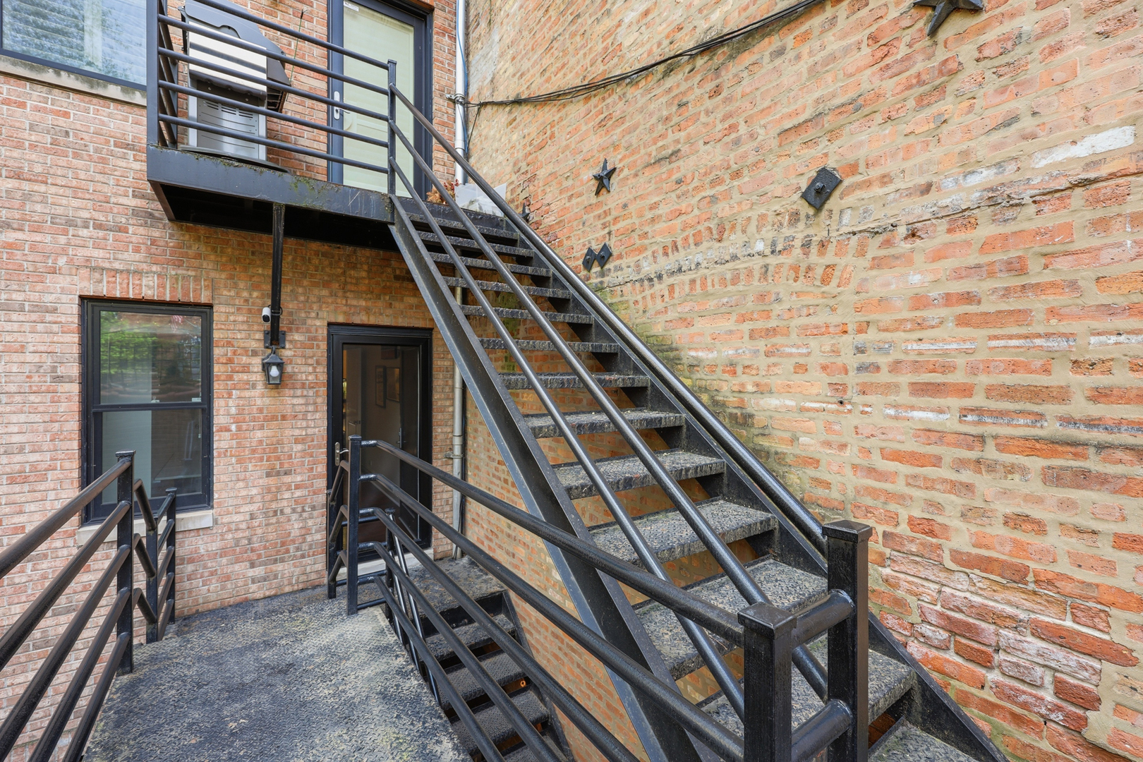 22 East Division Street, Unit 1 Chicago, IL 60610 - Photo 50 of 60
