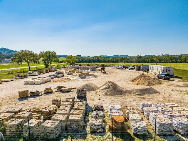 a view of a garden in the water