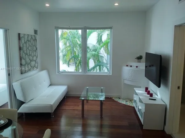 $2,000 | 750 Jefferson Avenue, Unit 7, Miami Beach, FL 33139
