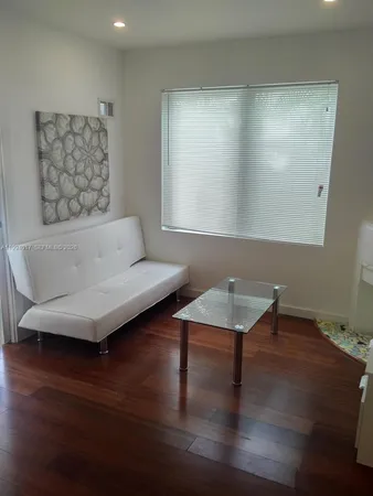 $2,000 | 750 Jefferson Avenue, Unit 7, Miami Beach, FL 33139