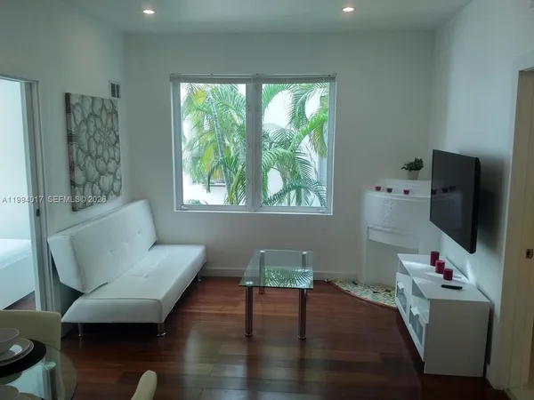 $2,000 | 750 Jefferson Avenue, Unit 7, Miami Beach, FL 33139