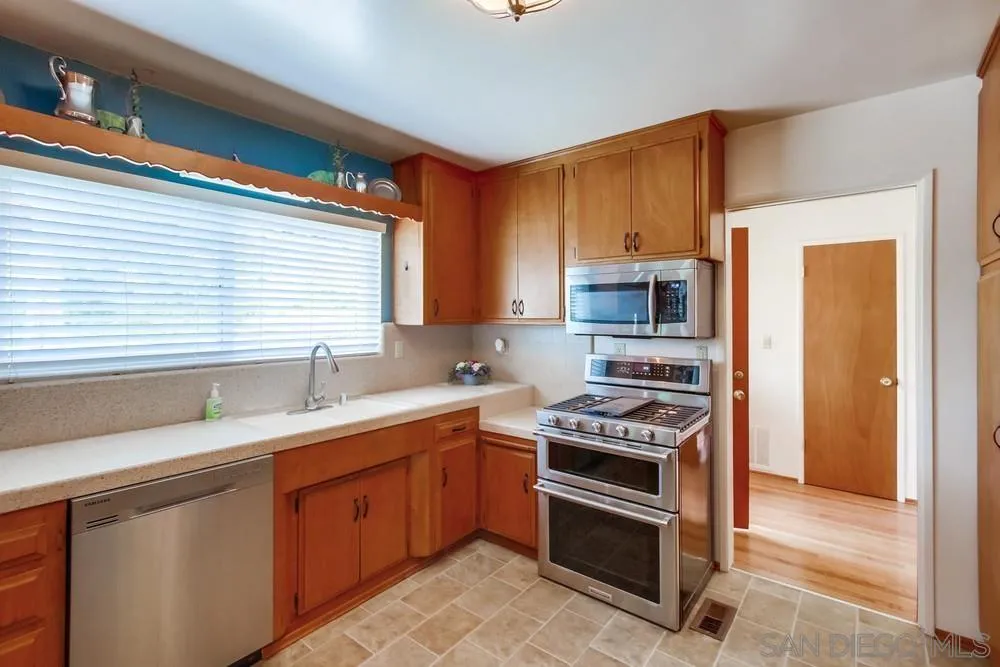 11315 Manzanita Road Lakeside, CA 92040 - Photo 15 of 68 Gallery Image 15