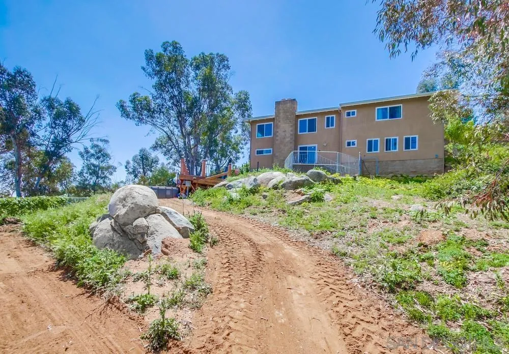 11315 Manzanita Road Lakeside, CA 92040 - Photo 66 of 68 Gallery Image 66