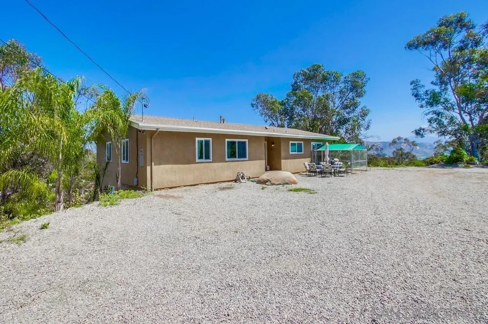 11315 Manzanita Road Lakeside, CA 92040 - Photo 8 of 68 Gallery Image 8
