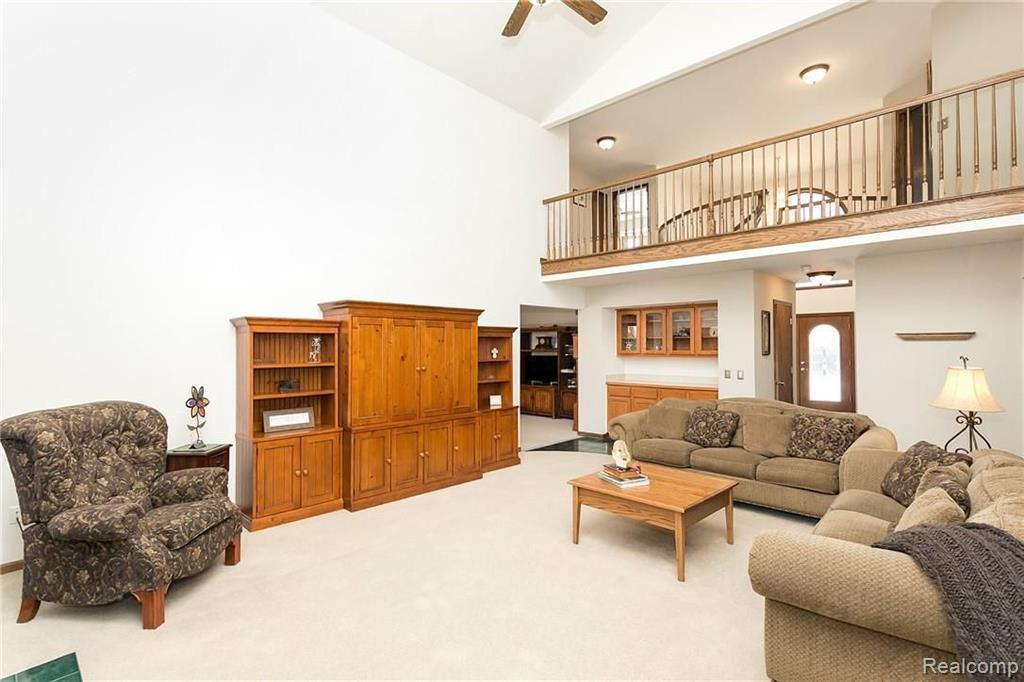 997 Norcross Drive Rochester Hills, MI 48307 - Photo 5 of 45