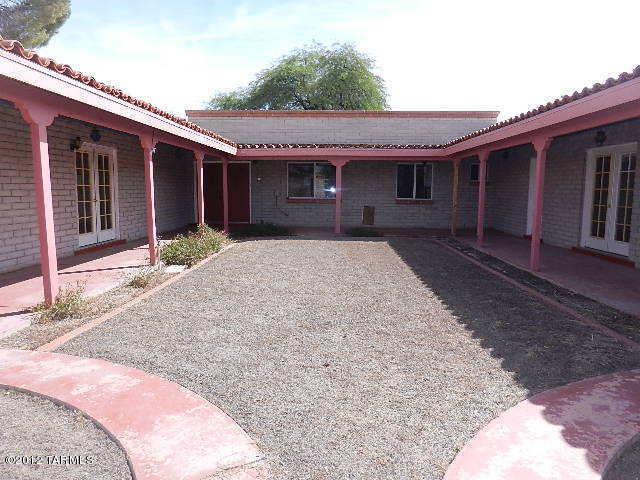 675 South Gollob Road Tucson, AZ 85710 - Photo 3 of 38 Gallery Image 3