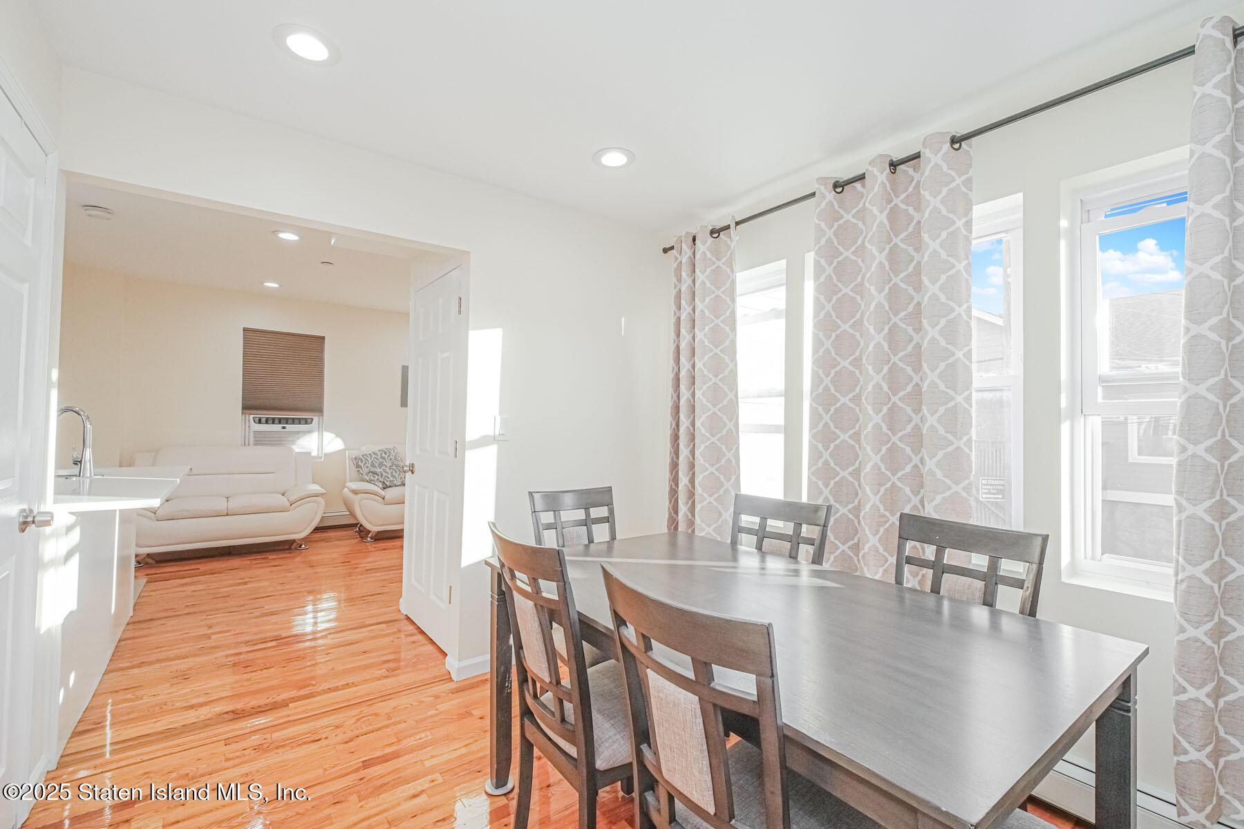 43 Maple Terrace Staten Island, NY 10306 - Photo 14 of 32 a living room with furniture and a large window