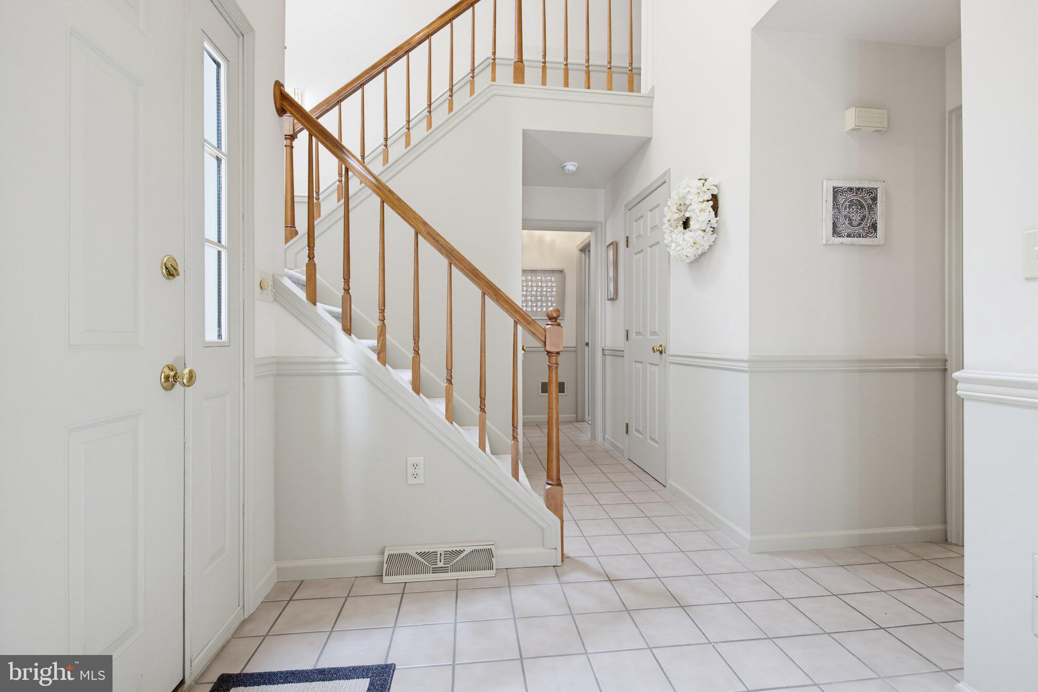 20 Wade Drive Lititz, PA 17543 - Photo 16 of 28 2 story foyer