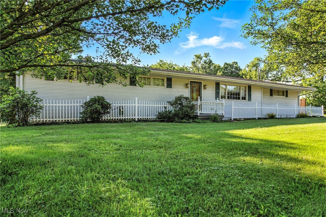 1808 Depot Road Salem, OH 44460 - Photo 49 of 50 White picket fence in front