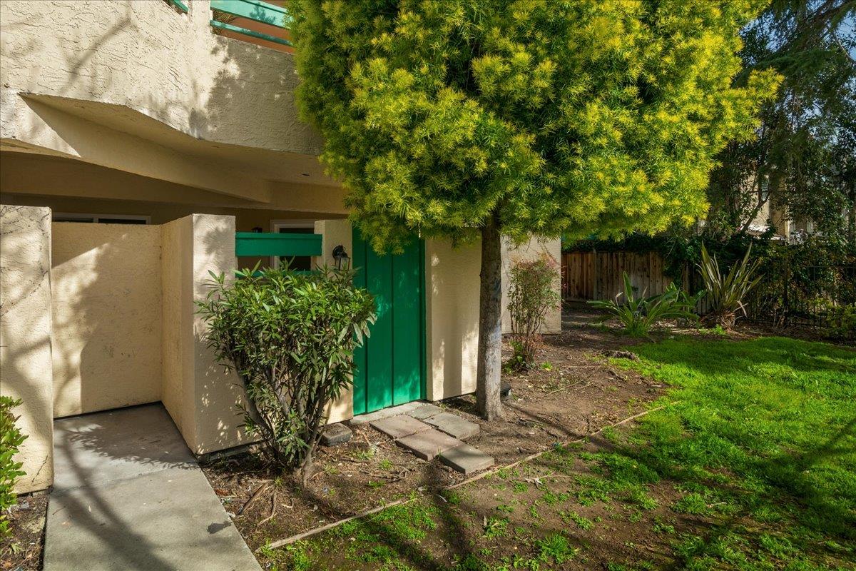 127 Rancho Drive San Jose, CA 95111 - Photo 4 of 25 a front view of a house with garden