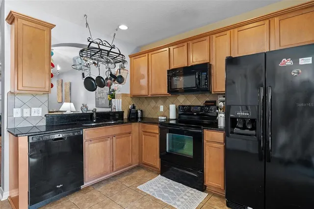 $230,000 | 15822 Stable Run Drive, Spring Hill, FL 34610