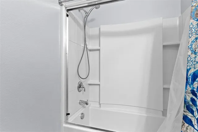 $230,000 | 15822 Stable Run Drive, Spring Hill, FL 34610