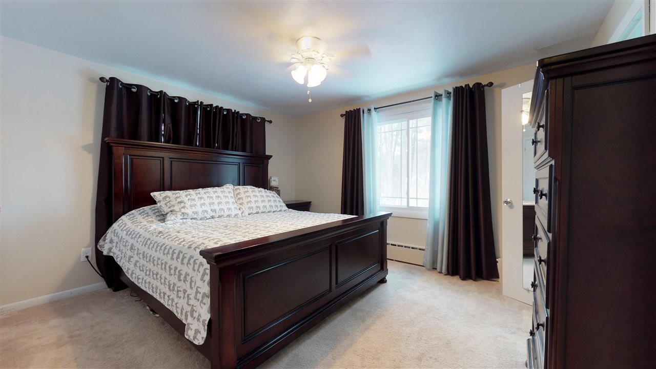 34 Tinker Road Nashua, NH 03064 - Photo 9 of 14