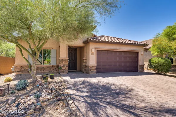 $570,000 | 8158 North Circulo El Palmito, Tucson, AZ 85704