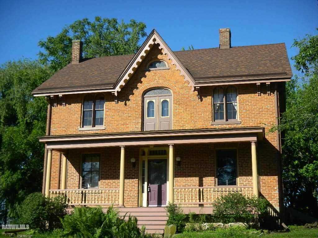 908 Ridge Street Galena, IL 61036 - Photo 1 of 16 Gallery Image 1