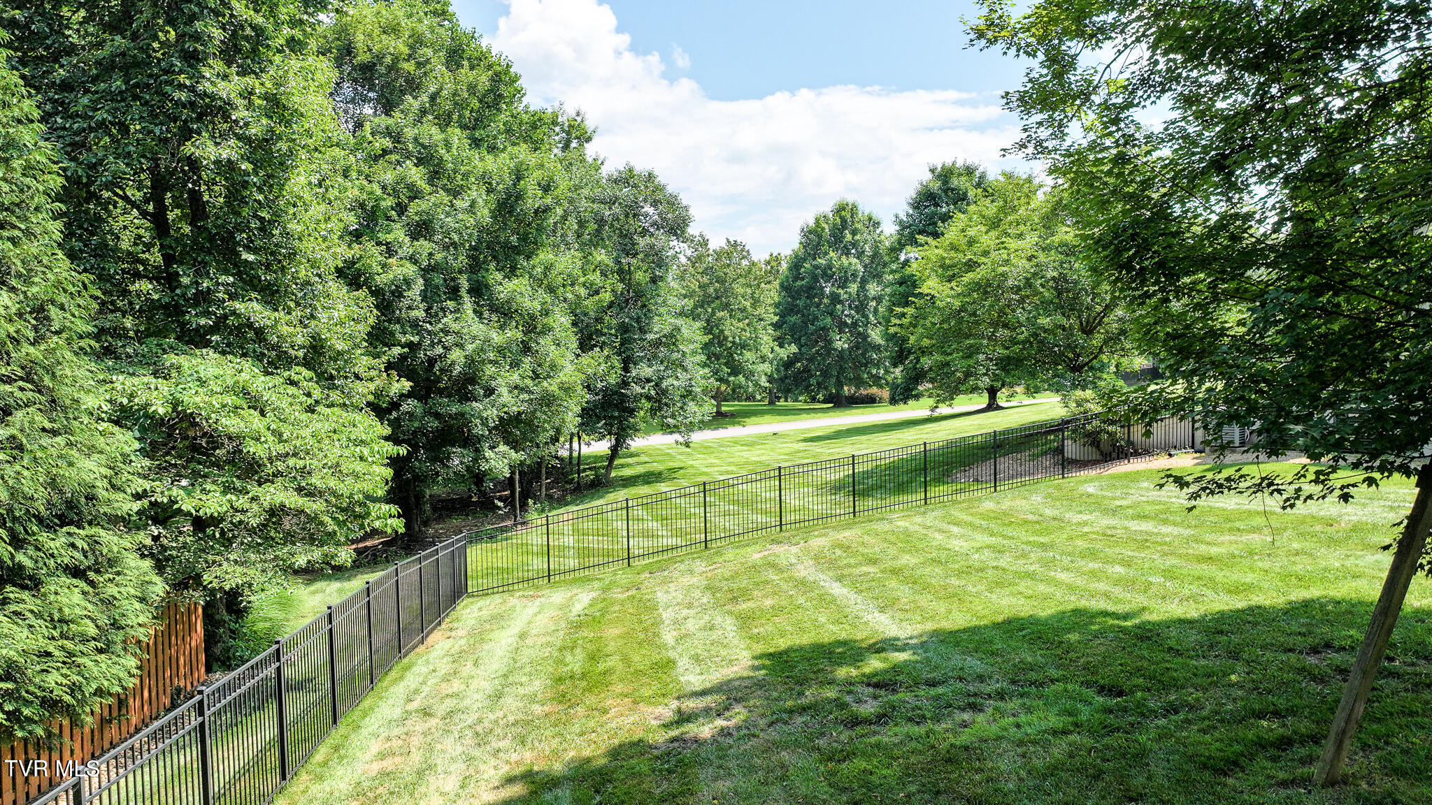 110 Pine Straw Ridge Greeneville, TN 37745 - Photo 40 of 59 DJI_20260705004948_0897_D