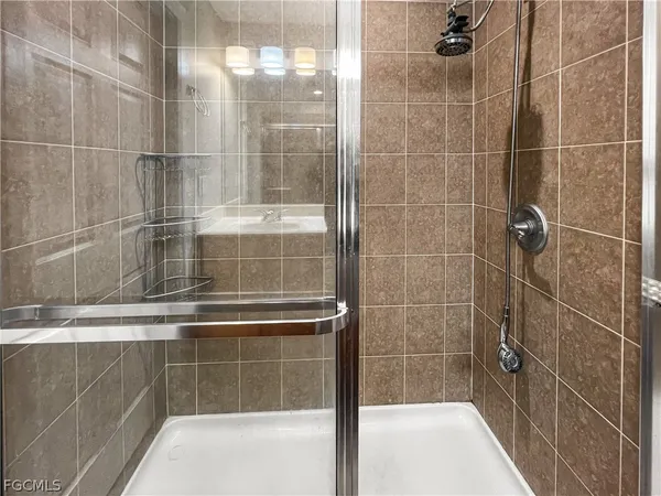 $1,600 | 9297 Aegean Circle, Lehigh Acres, FL 33936