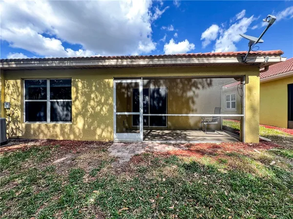 $1,600 | 9297 Aegean Circle, Lehigh Acres, FL 33936