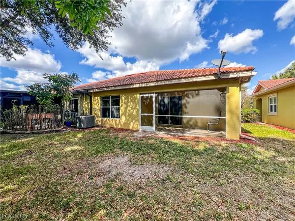 $1,600 | 9297 Aegean Circle, Lehigh Acres, FL 33936