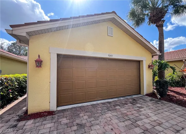 $1,600 | 9297 Aegean Circle, Lehigh Acres, FL 33936