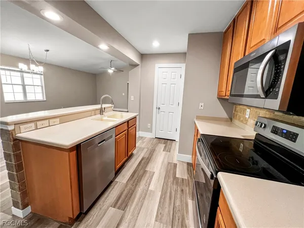 $1,600 | 9297 Aegean Circle, Lehigh Acres, FL 33936