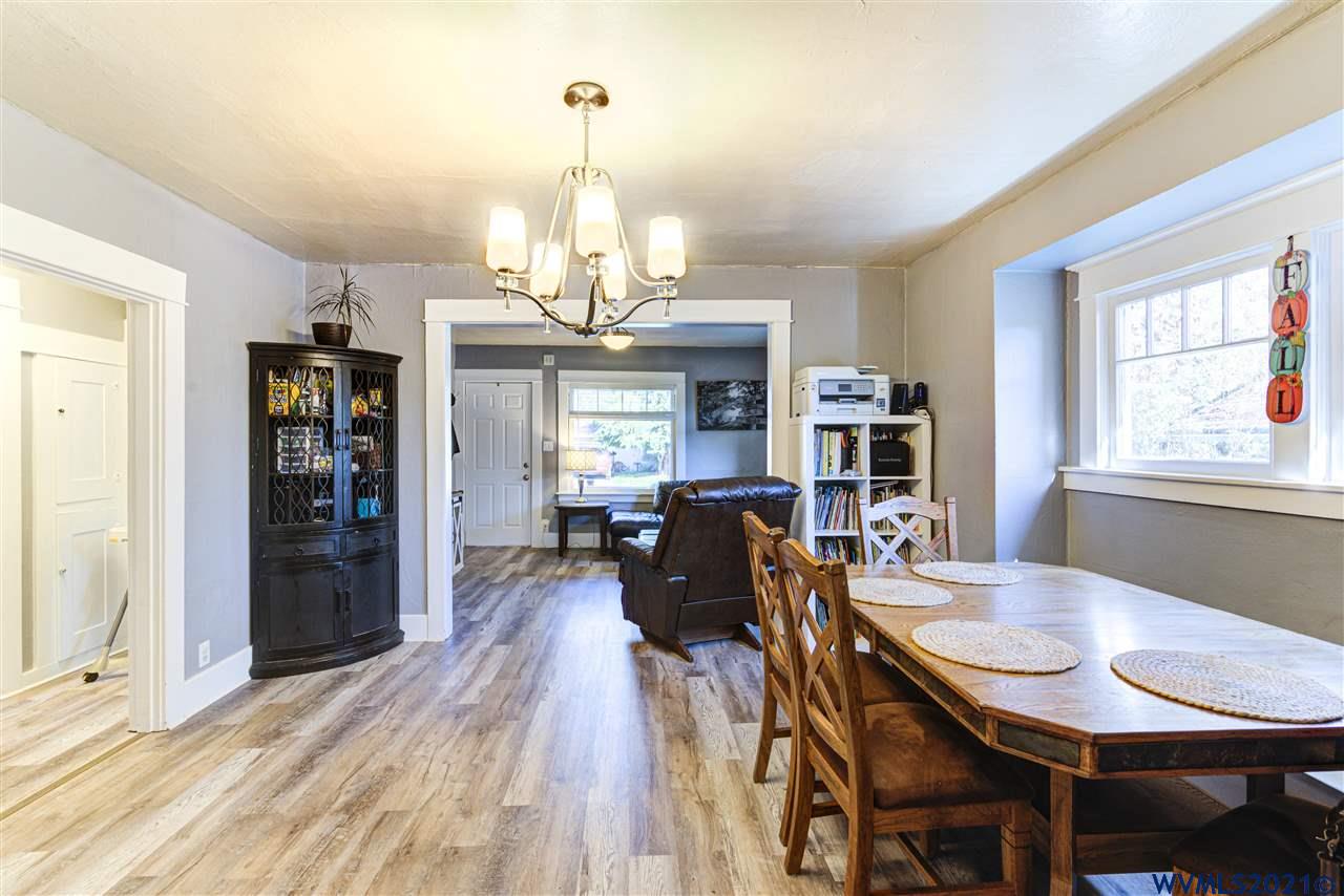525 Southwest Cherry Street Dallas, OR 97338 - Photo 8 of 25