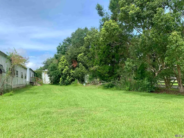 $305,000 | 147 Riverview Drive, Patterson, LA 70392