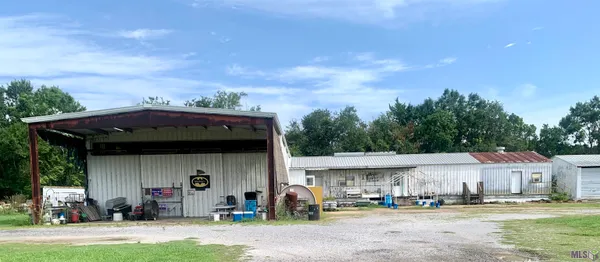 $305,000 | 147 Riverview Drive, Patterson, LA 70392