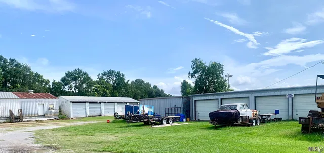 $305,000 | 147 Riverview Drive, Patterson, LA 70392