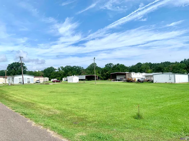 $305,000 | 147 Riverview Drive, Patterson, LA 70392